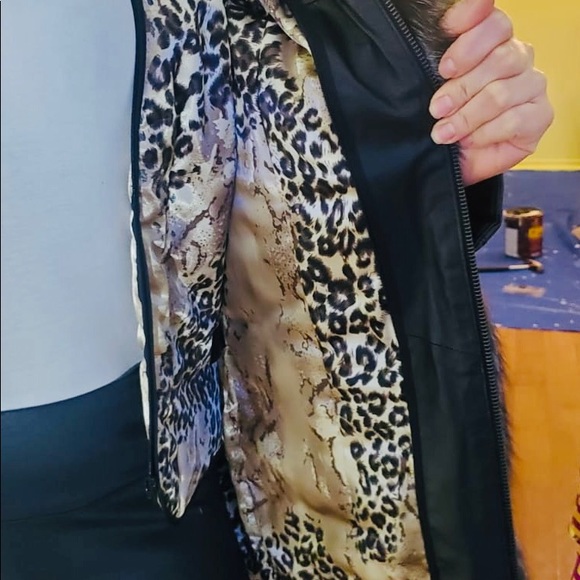 2-in-1 winter leather jacket with silver fox - Picture 10 of 16